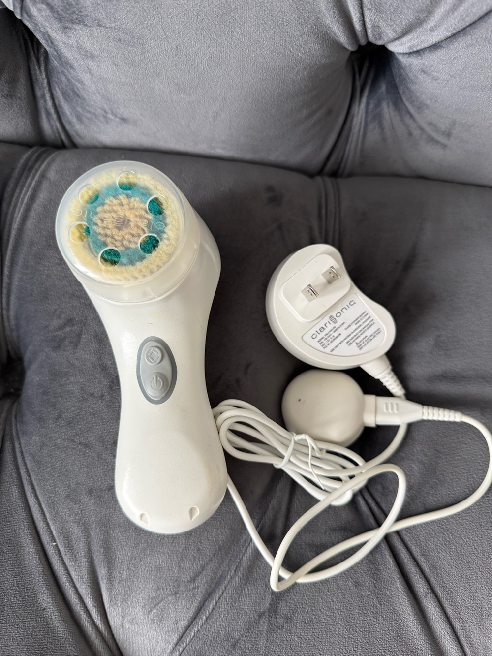 Clarisonic White Facial Cleansing Brush with Replacement Brush Head